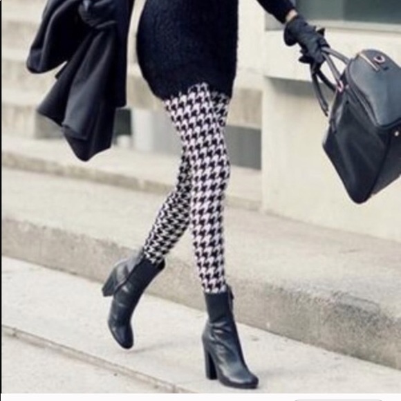 Houndstooth Leggings - Picture 5 of 6